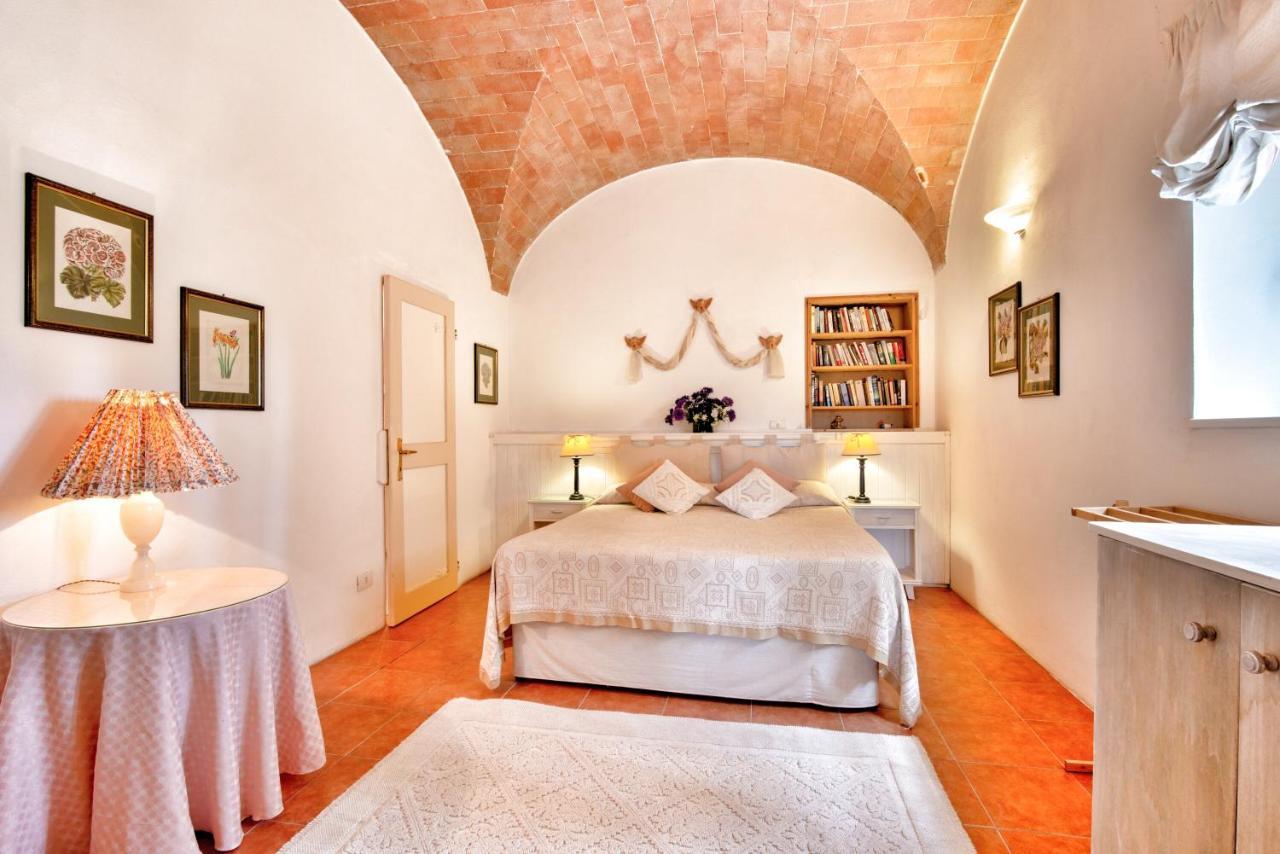 Appartamenti Villa La Fonte Сан Джиминяно Екстериор снимка